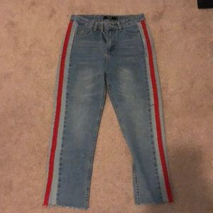 Straight leg/mom jeans